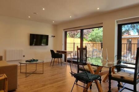 Beautiful Apartment Overlooking A Garden Londres Exterior foto